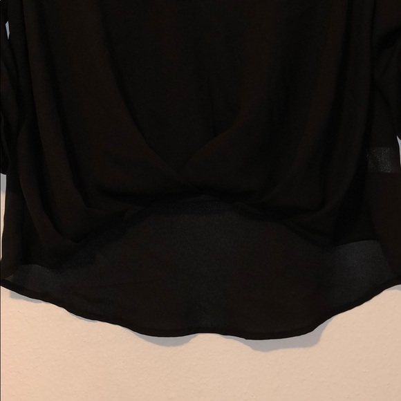 blouse - Picture 4 of 4